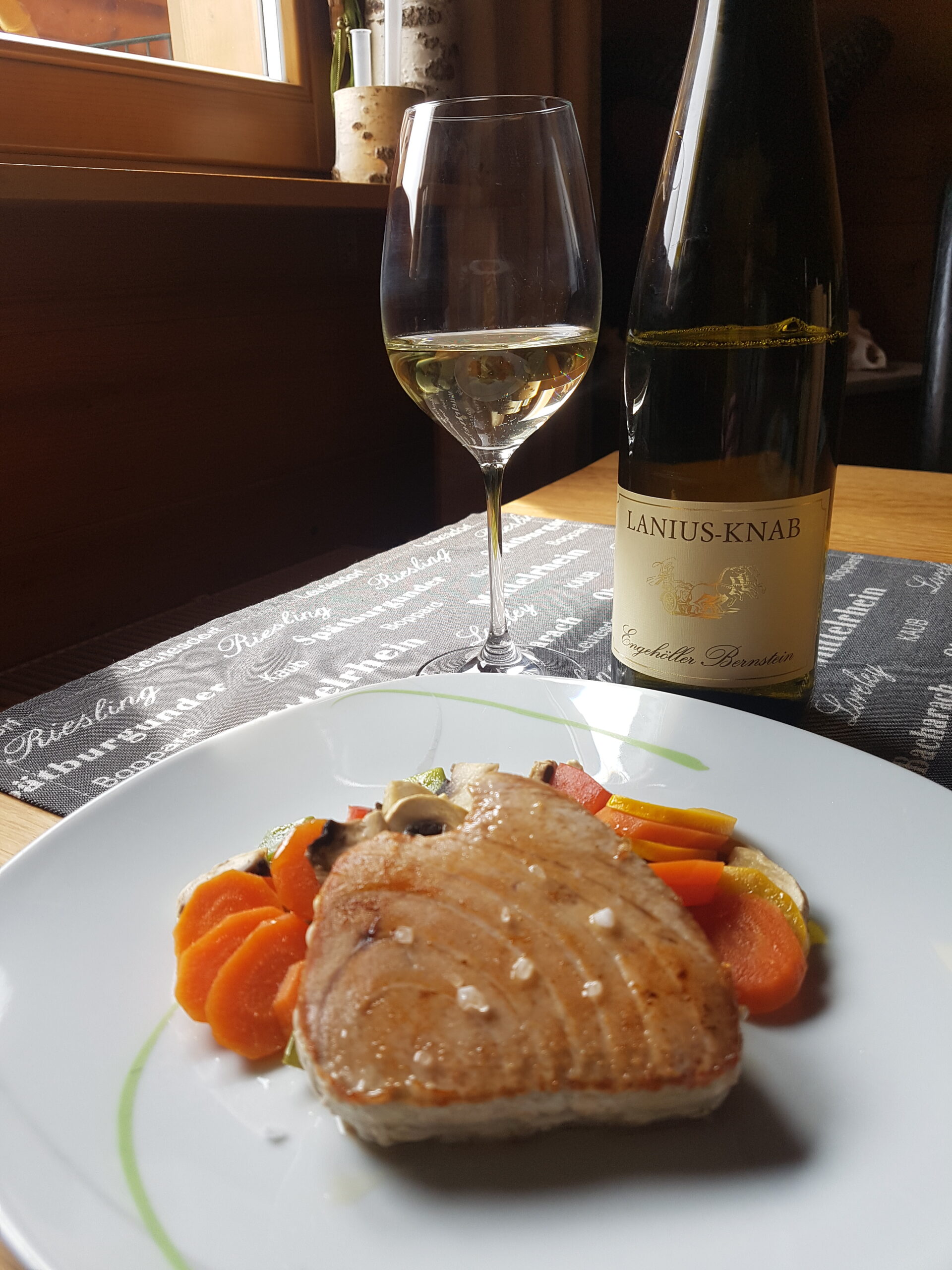 Thunfischsteak mit Engehoeller Bernstein S Riesling trocken
