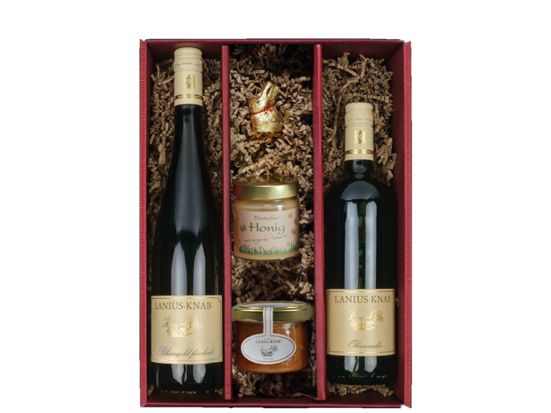 Mittlerer Geschenkkarton (rot) gefüllt mit 2 Flaschen und 2 Gläsern